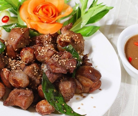 DÊ NƯỚNG MỌI
