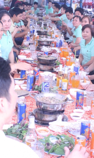 TẤT NIÊN CÔNG TY