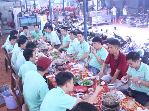 TẤT NIÊN CÔNG TY