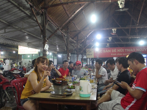 TỐI CUỐI TUẦN TẠI DÊ NÚI THẢO NGUYÊN